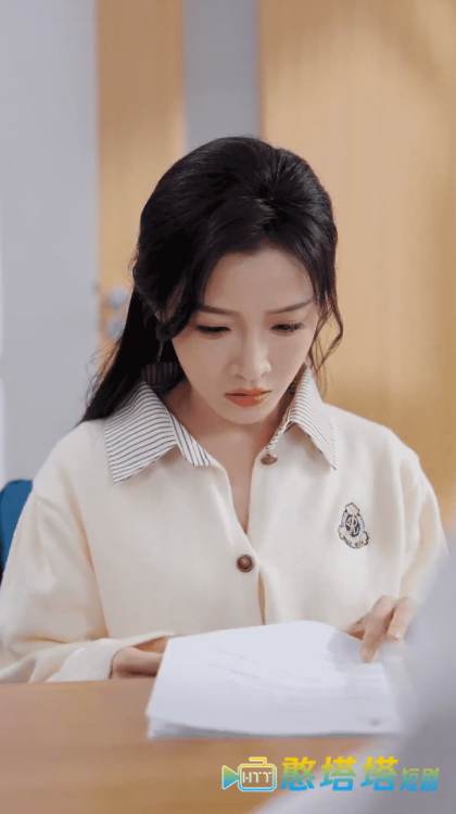 离婚后,陆总舔狗上身帮我提鞋全集在线观看